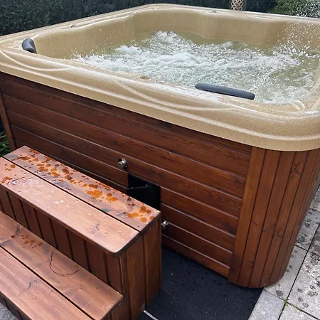 Rose Voll Ausgestattet - Grosser Hot Tube Ganzjaehrig Buchbar 別荘 Königsberg in Bayern